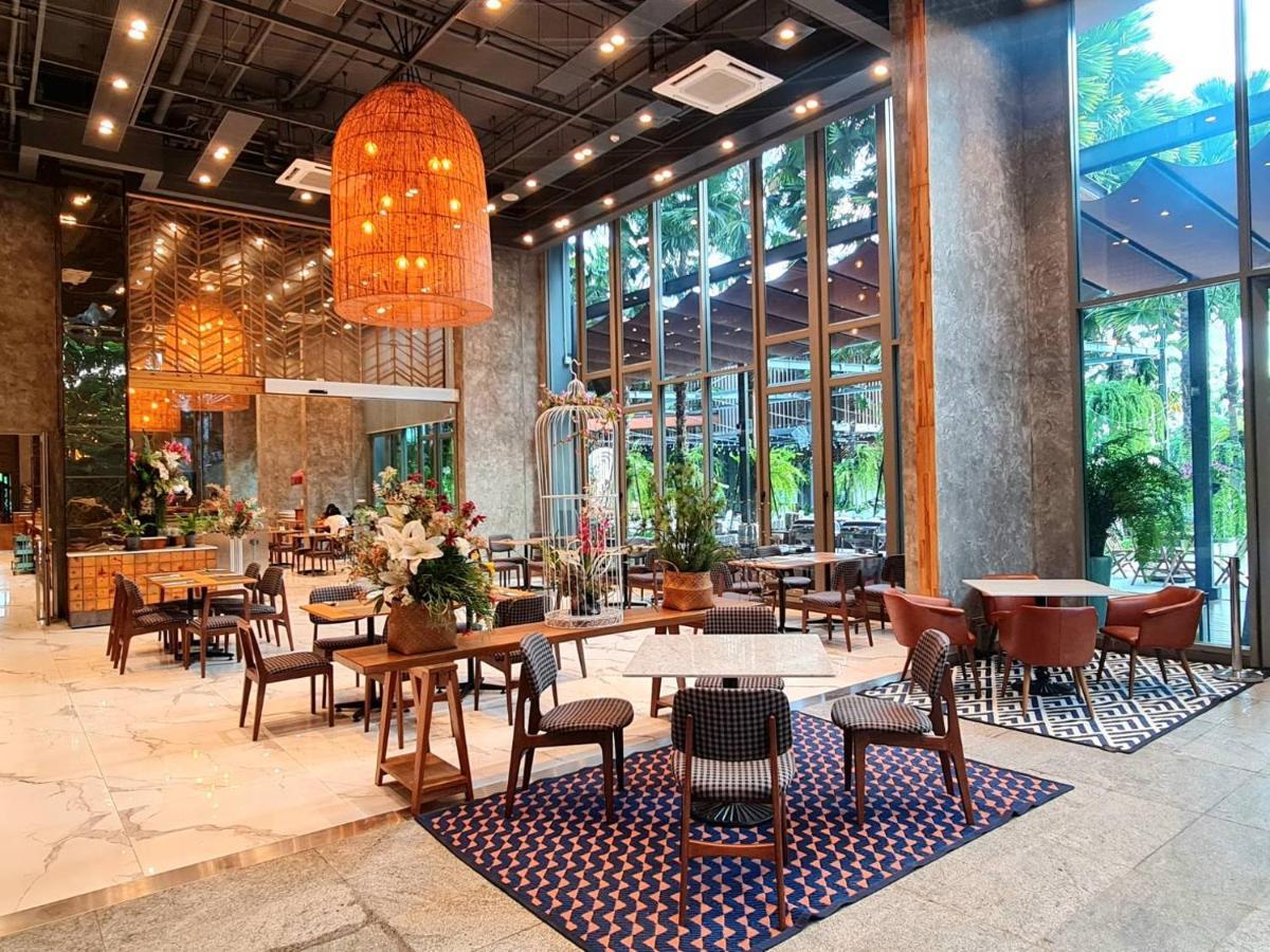 Aisana Korat Hotel 4*